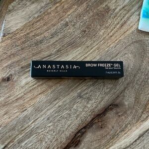 Anastasia Beverly Hills Brow Freeze Gel - Black Packaging